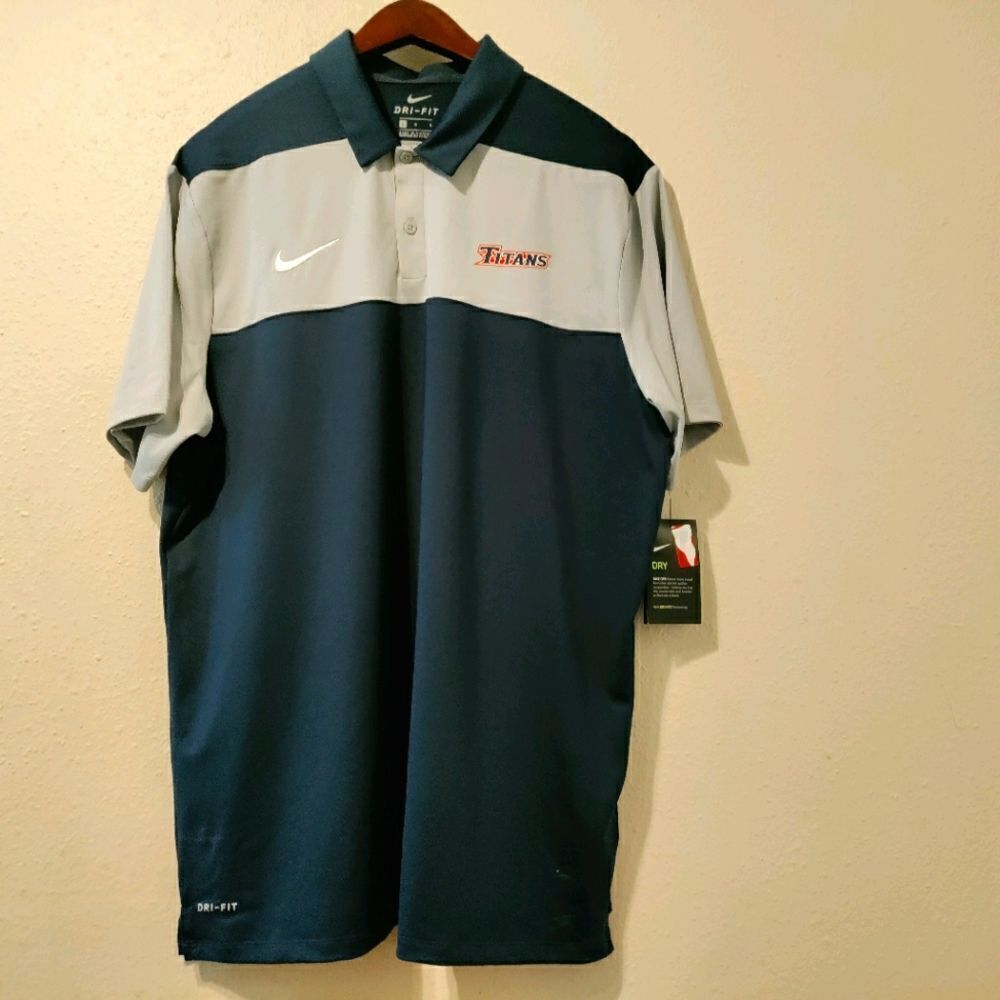 Nike Dri-Fit Titans collar shirt. Size L.